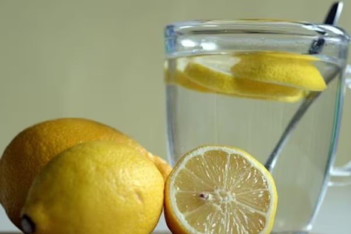 గోరువెచ్చని నీటిలో నిమ్మరసం, తేనె కలిపి తాగుతున్నారా ? అయితే ఫస్ట్ ఇది తెలుసుకోండి!