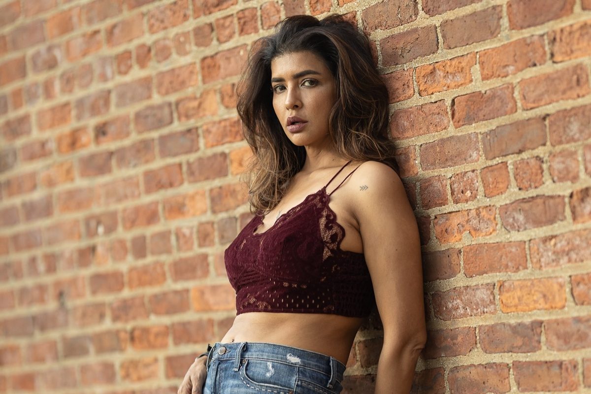 Manchu Lakshmi: మంచు లక్ష్మి సెగలు.. ఈ ఫొటోస్ చూస్తే మైండ్ బ్లాక్ అంతే..!