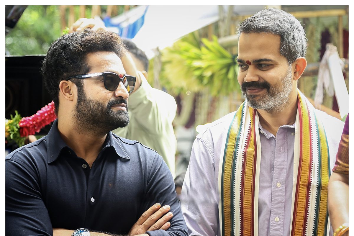 ఆ విషయంలో జూనియర్ NTRకు ప్రశాంత్ నీల్ కండీషన్.. ఏంటంటే..?