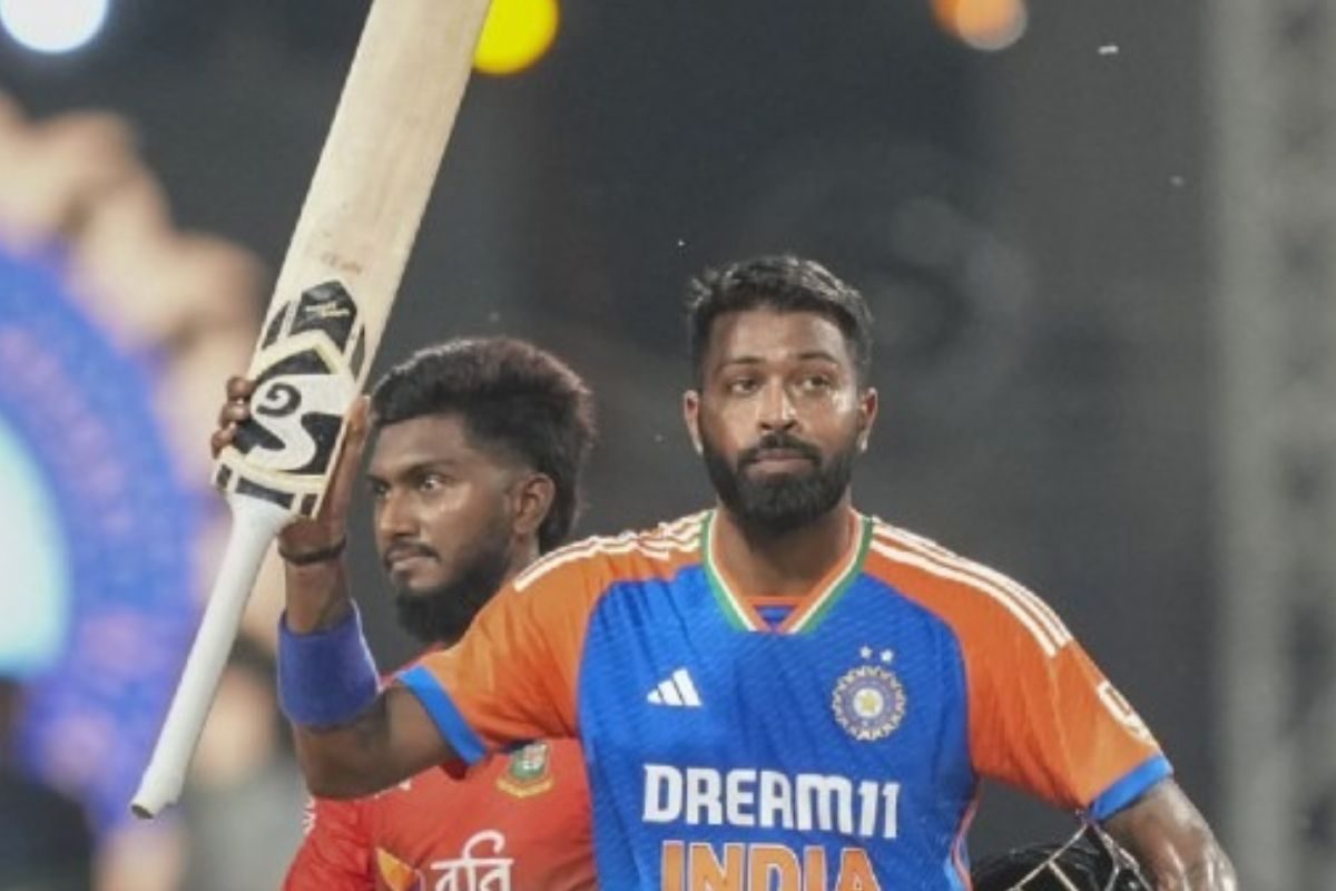 విరాట్ కోహ్లీ రికార్డు బద్దలు కొట్టిన హర్దిక పాండ్య.. అదేం ఉతికారేయడం రా సామీ.. బాల్