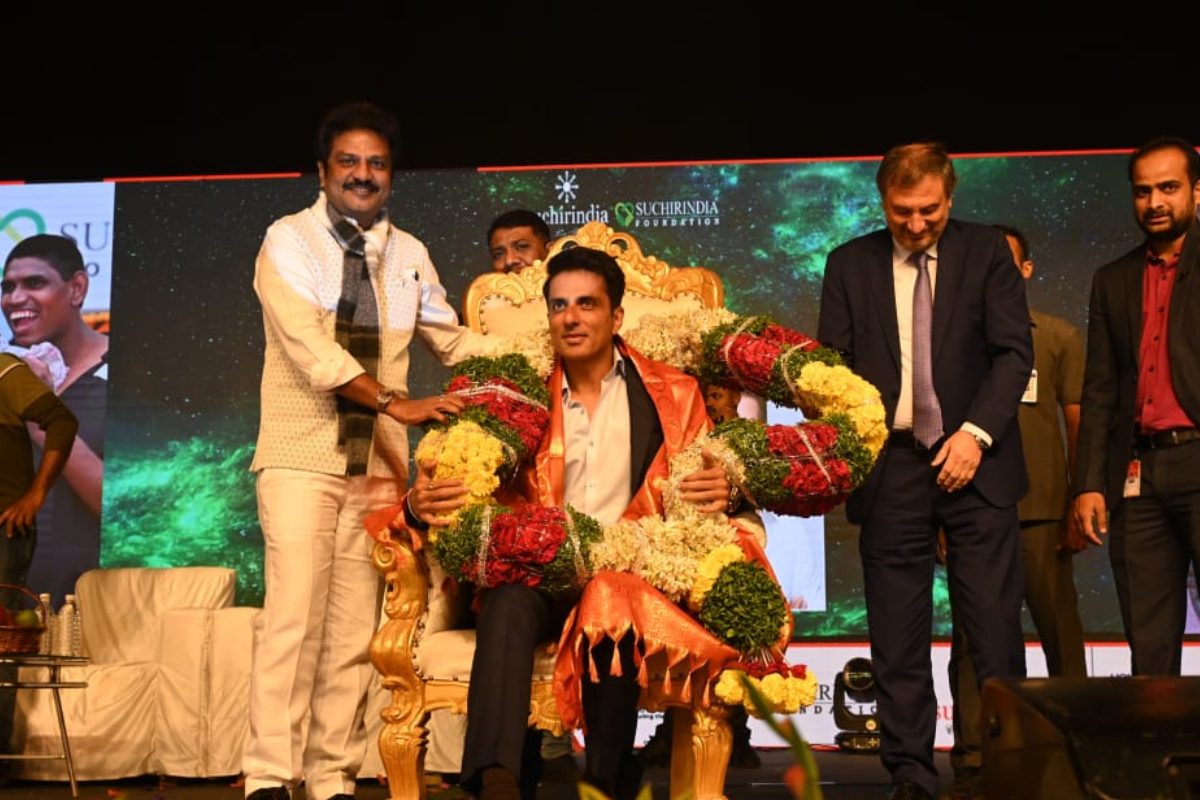 ఘనంగా 'సంకల్ప్ దివాస్'.. సోనూసూద్‌కు సత్కారం!