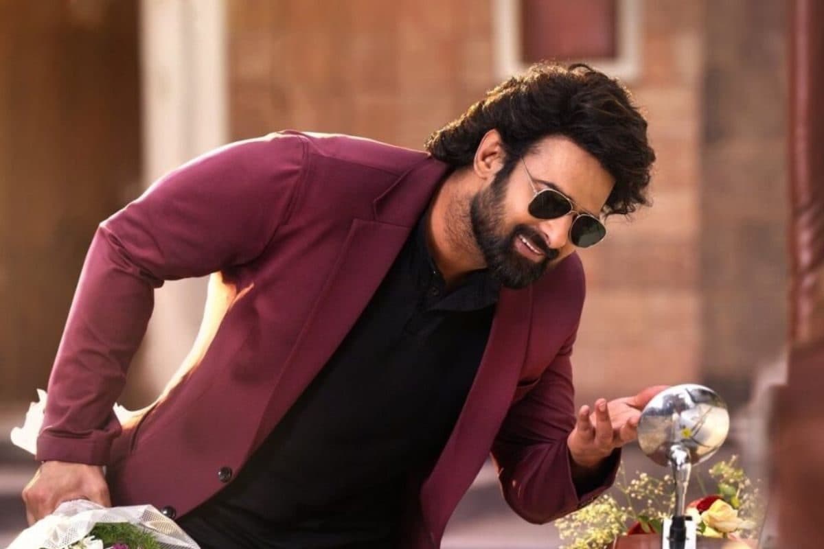 ప్రభాస్ లుక్ లీక్... కనిపెట్టిన వారికి రూ.5 లక్షలు ప్రైజ్ మనీ.. ఇదెక్కడి మాస్‌రా మామ..!