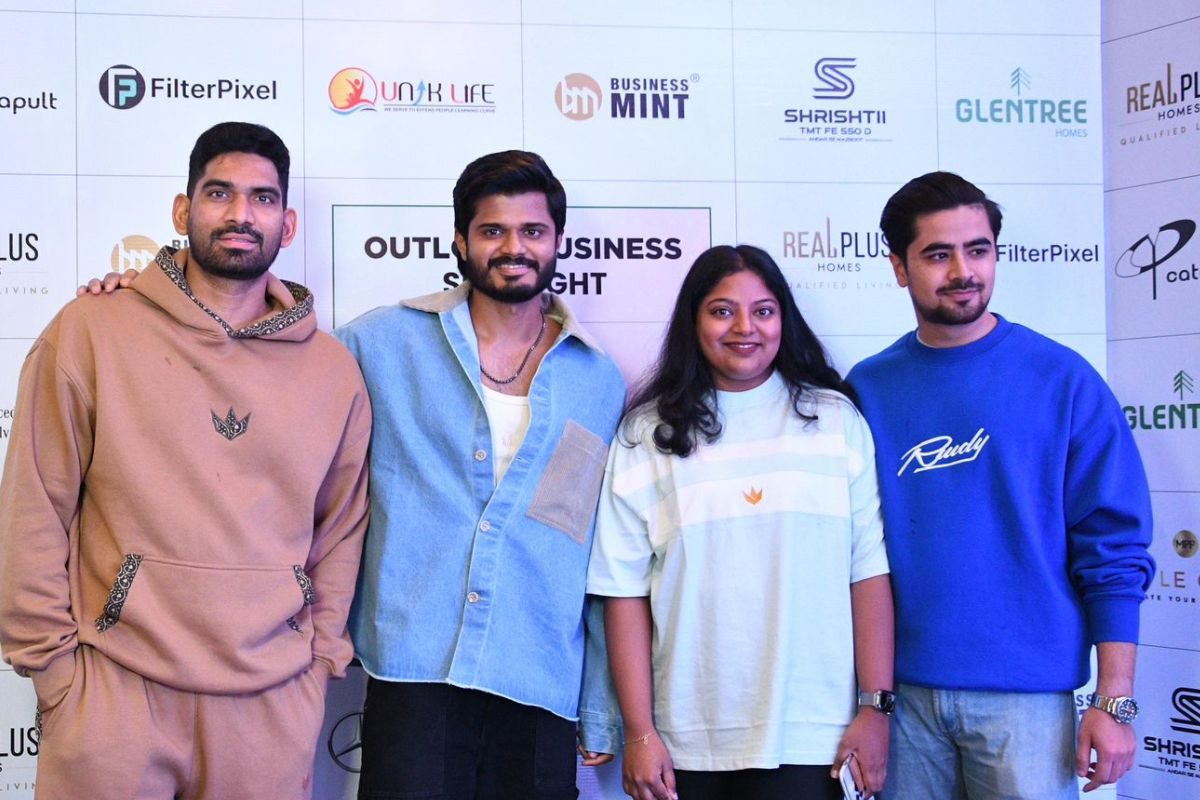 విజయ్ దేవరకొండ మాస్.. 'రౌడీ వేర్' బ్రాండ్ కు 'ఔట్ లుక్ ఇండియా బిజినెస్ అవార్డ్'