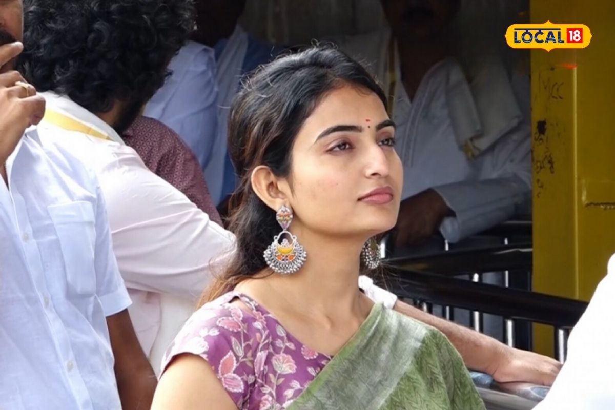 Ananya Nagalla: తిరుమలలో తళుక్కున్న మెరిసిన అనన్య నాగళ్ల.. కొండకు వచ్చింది అందుకేనట..