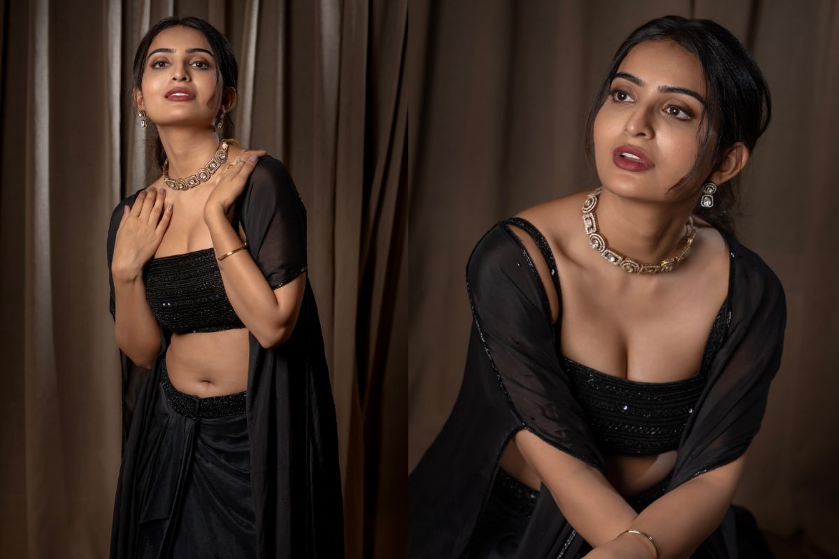 మతిపోగొడుతున్న పొట్టేల్ భామ.. బ్లాక్ శారీలో అనన్య అందాలు అదుర్స్