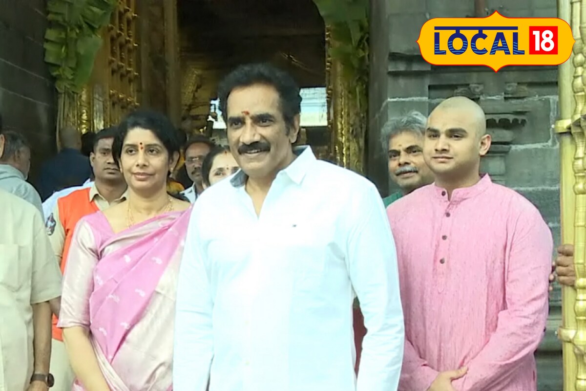 తిరుమల శ్రీవారి సేవలో రావు రమేష్.. భక్తులతో సెల్ఫీలు..!