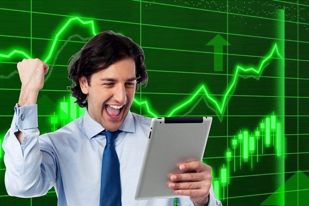 Stock Market: సెన్సెక్స్ సునామీ.. భారీ లాభాల్లో స్టాక్ మార్కెట్, ఏరులై పారుతున్న డబ్బు