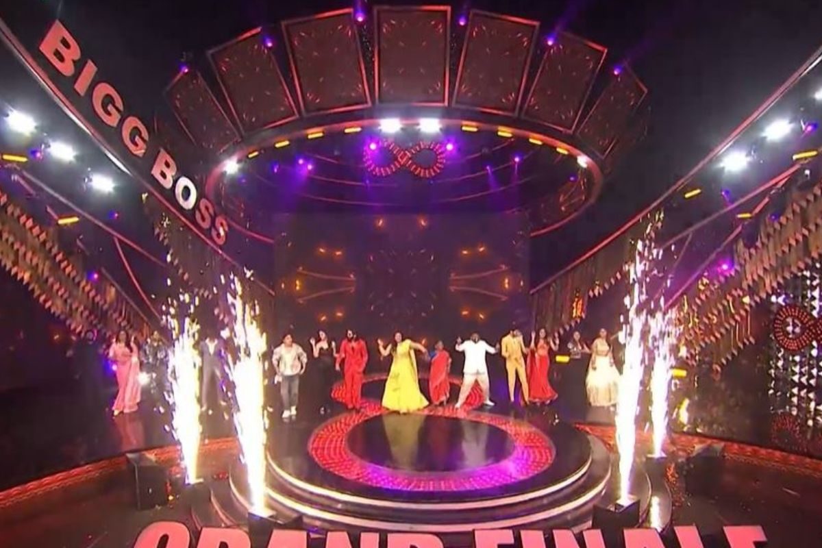 బిగ్ బాస్ ఫినాలే.. ఎలిమినేట్ తర్వాత లైఫ్ ఎలా ఉందన్న నాగార్జున.. కెమిస్ట్రీ కావాలన్న బేబక్క