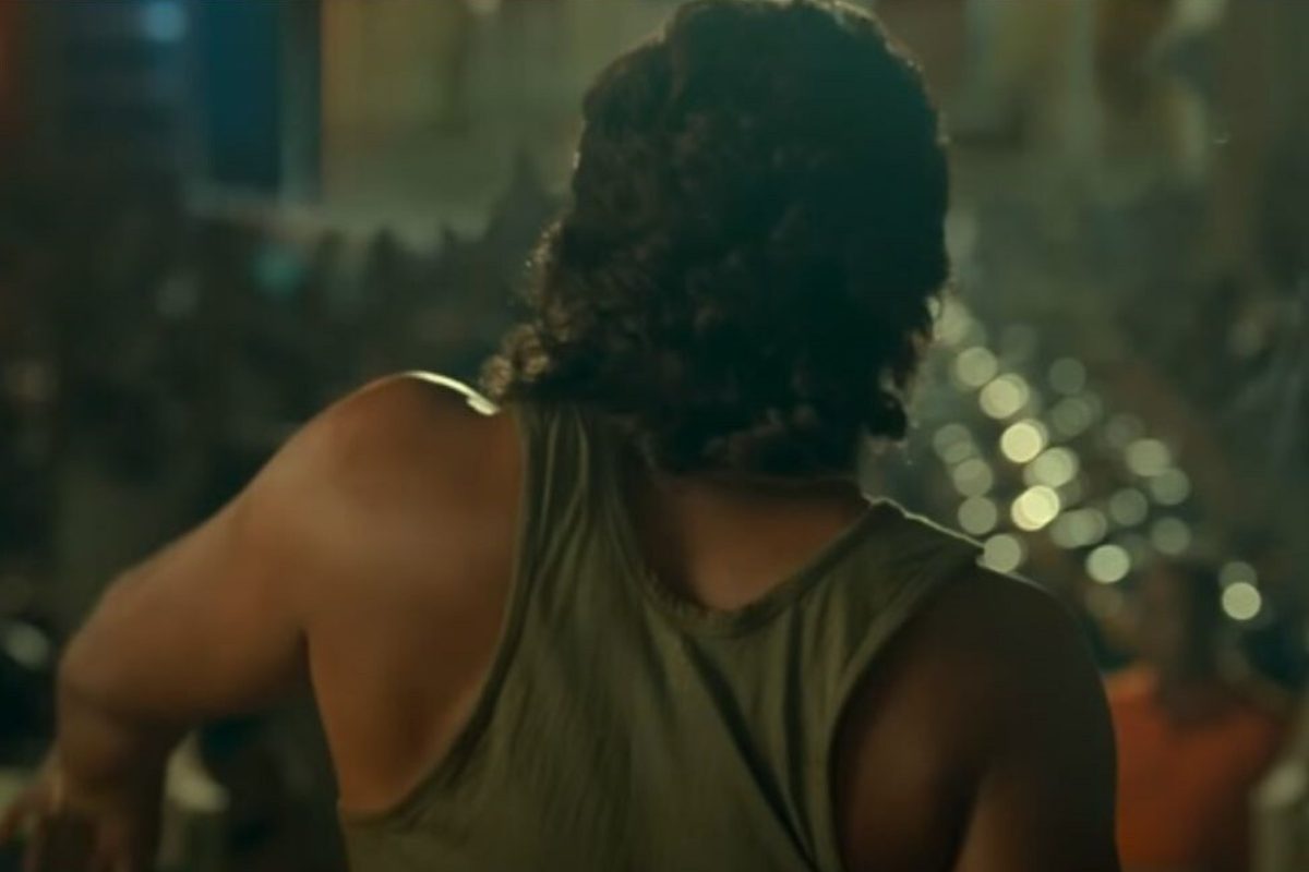 పుష్ప2 థియేటర్లలో సునామీ సృష్టిస్తుంటే.. పుష్ప ది రైజ్ ఓటీటీలో దుమ్మురేపుతోంది