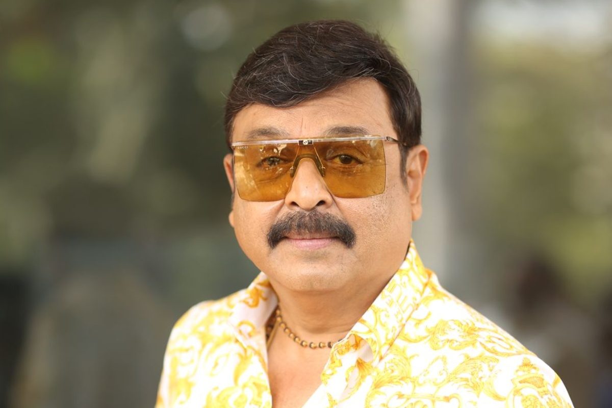 మొన్న బాహుబాలి, నిన్న పుష్ప2, నేడు సంక్రాంతికి వస్తున్నాం.. నరేష్ కామెంట్స్ వైరల్