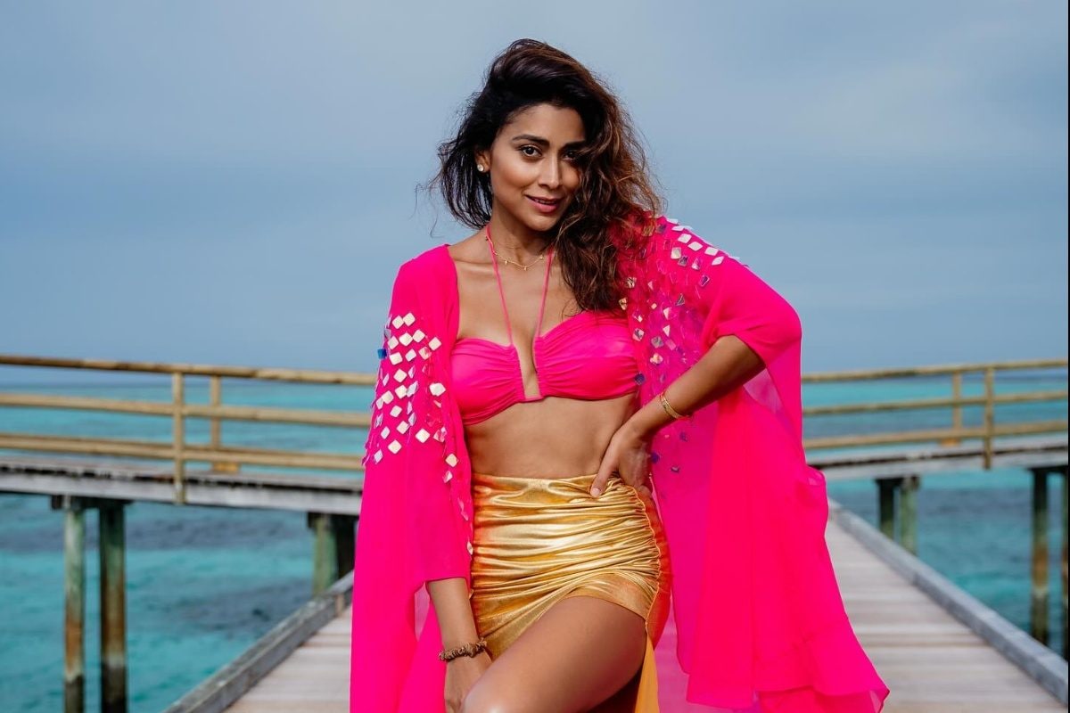 Shriya: బాబోయ్, నాలుగు పదుల వయసులో ఇదేందిది..! బీచ్ ఫొటోస్ చూస్తే మతిపోద్ది