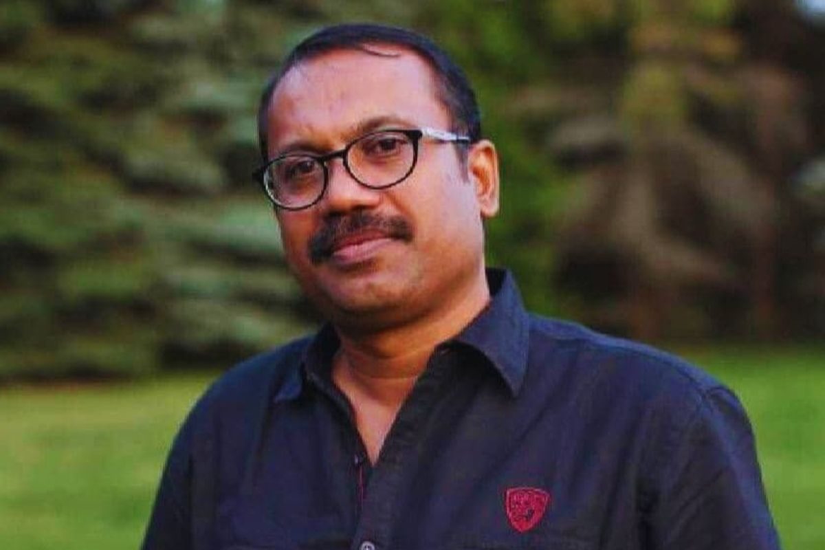 Director: ఇండస్ట్రీలో విషాదం.. స్టార్ డైరెక్టర్ మృతి..!