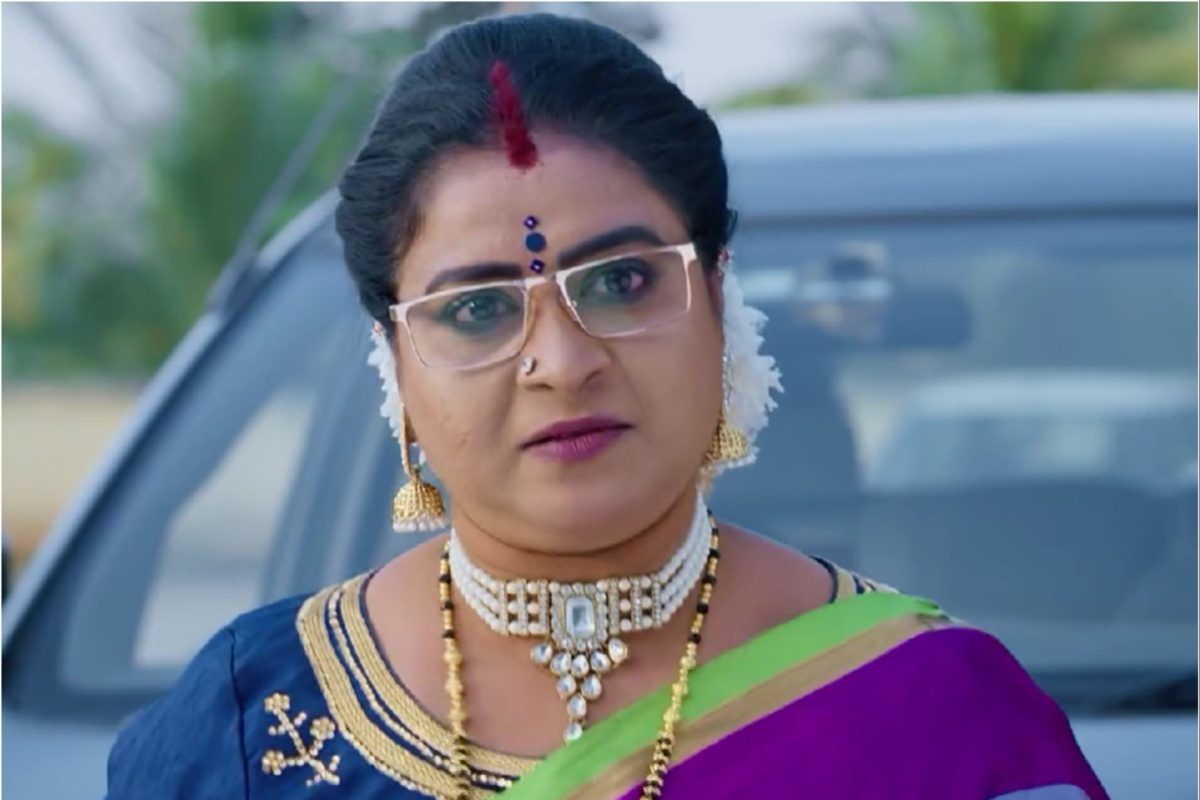 నిజం తెలుసుకున్న వంటలక్క.. దీప దరిద్ర దేవత అంటూ రెచ్చిపోయిన పారిజాతం!