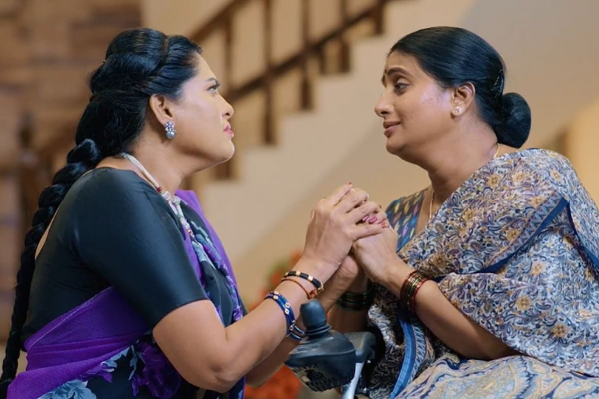 సవతులు ఇద్దరు కలిసిపోయారు.. మరీ మొగుడెం పాపం చేశాడయ్యా డైరెక్టరూ?