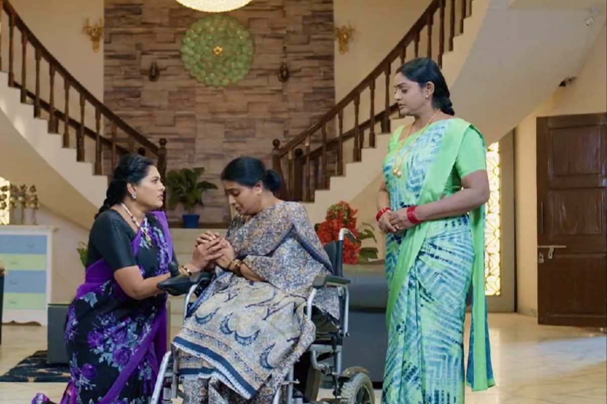 కలిసిపోయిన శ్రీధర్ ఇద్దరు పెళ్ళాలు.. పారిజాతంకు ఊహించని షాకిచ్చిన శివన్నారాయణ.. ఏం ట్విస్ట