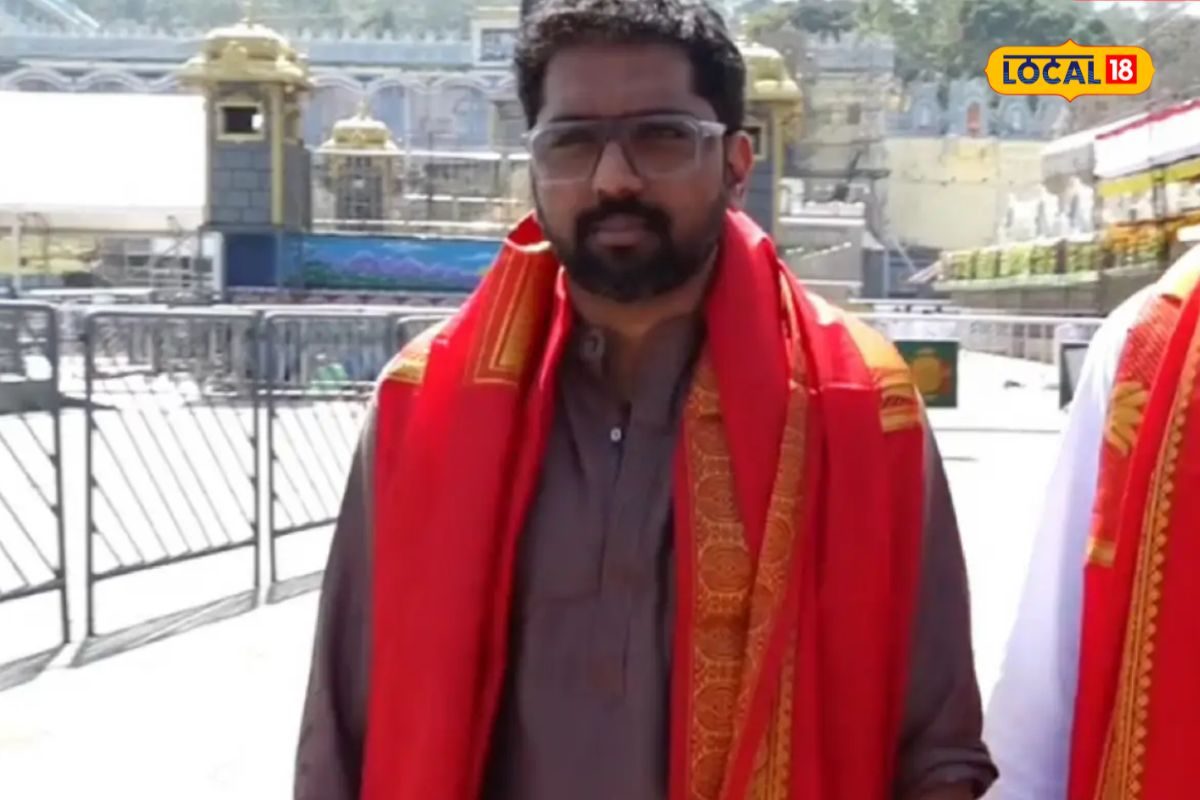 మెగా అభిమానులకు కిక్కిచ్చే న్యూస్.. విశ్వంభరపై దర్శకుడు వశిష్ఠ కీలక ప్రకటన, ఏమన్నారంటే..