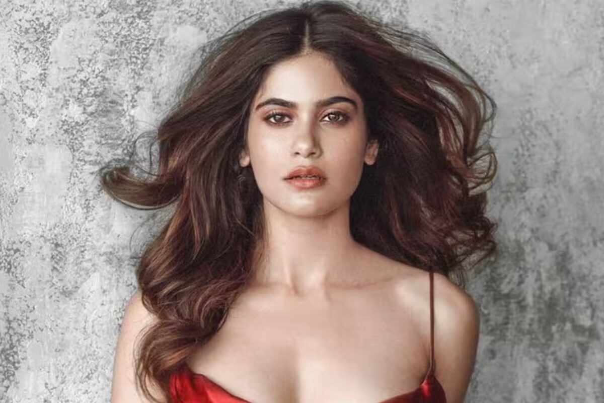 Actress: బస్సులో హీరోయిన్‌ వణికించిన ఘటన.. ఓ అబ్బాయి ప్యాంటు జిప్పు తీసి మరీ..!