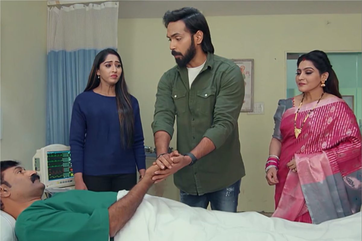 తండ్రికి హార్ట్ ఎటాక్ అంటూ యామిని నాటకం.. పెళ్ళికి ఒప్పుకున్న రాజ్.. పాపం కావ్య!
