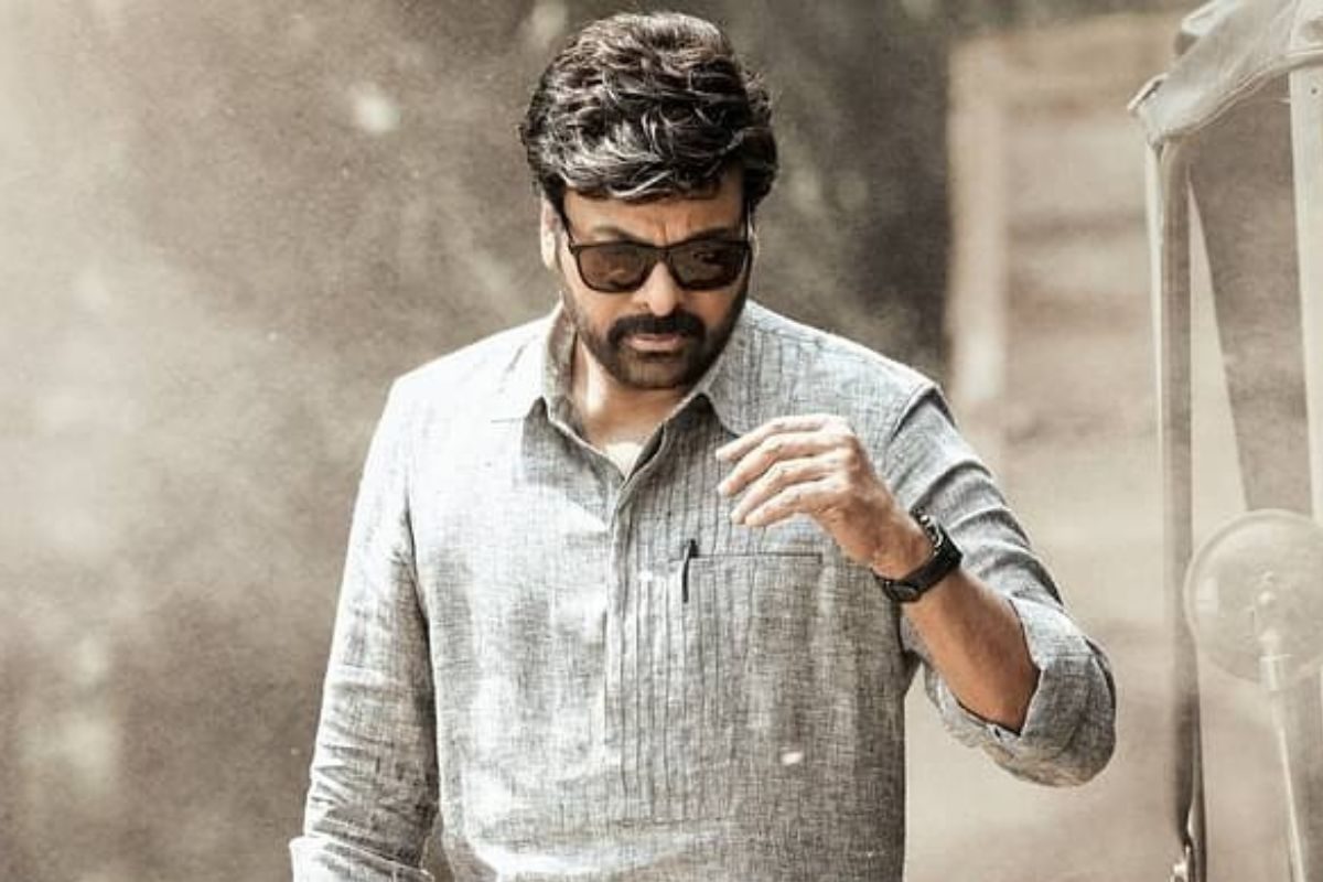 Chiranjeevi: కుర్ర దర్శకుడితో ఆగిపోయిన చిరంజీవి సినిమా.. ఎందుకో తెలుసా?