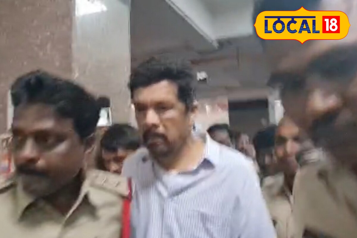 తీవ్ర అస్వస్థత అంటూ డ్రామాలు.. పోసానిపై పోలీసుల ఆరోపణలు..!