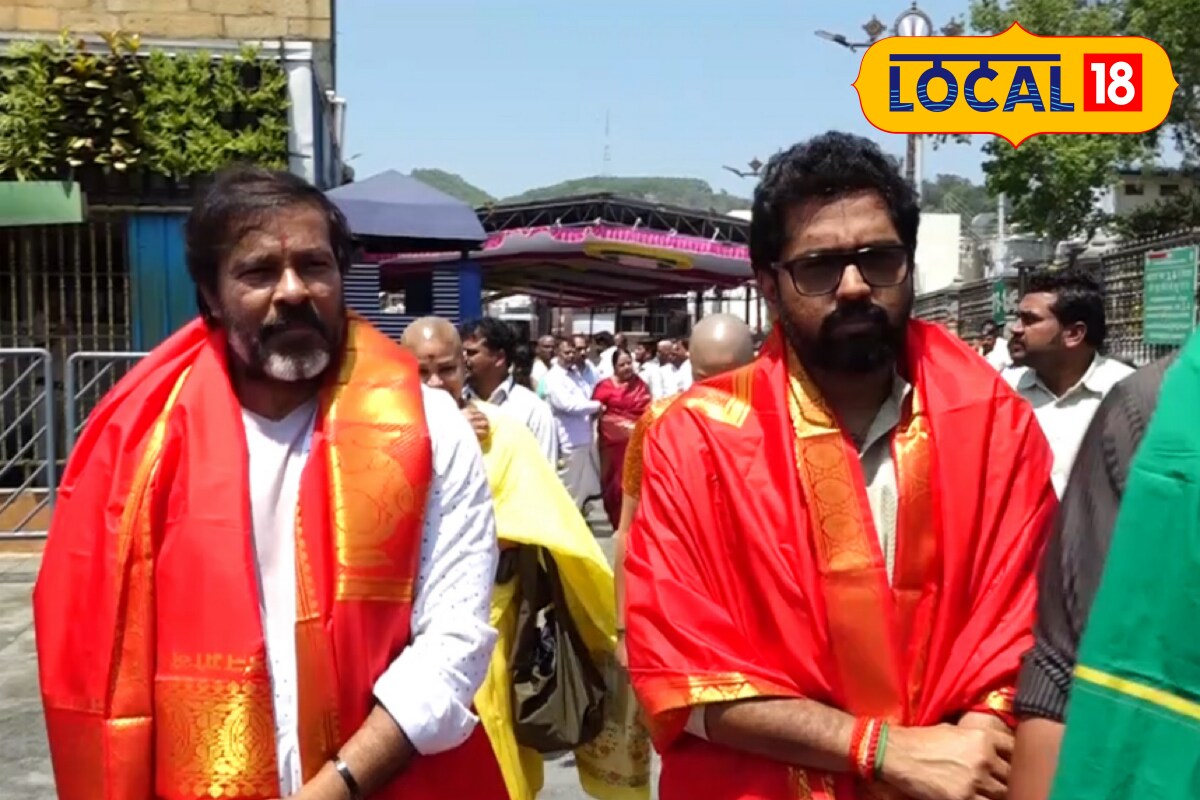 తిరుమల శ్రీవారిని దర్శించుకున్న.. ప్రముఖ సినీ దర్శకుడు వశిష్ట, ఛోటా కే నాయడు..!