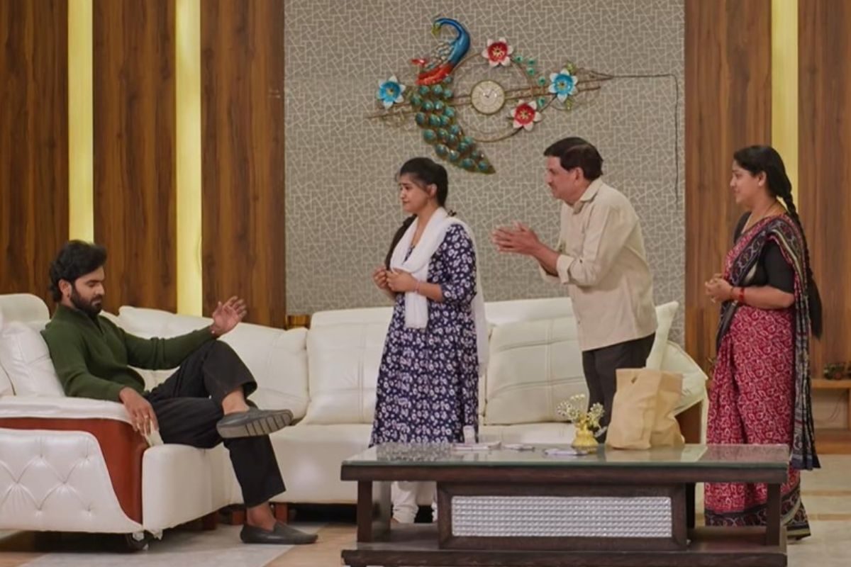 Karthika Deepam Serial: కడుపు చేసి పారిపోయేవాడితో జ్యోత్స్న పెళ్లి.. ఏం సంబంధం కుదిర్చావ్