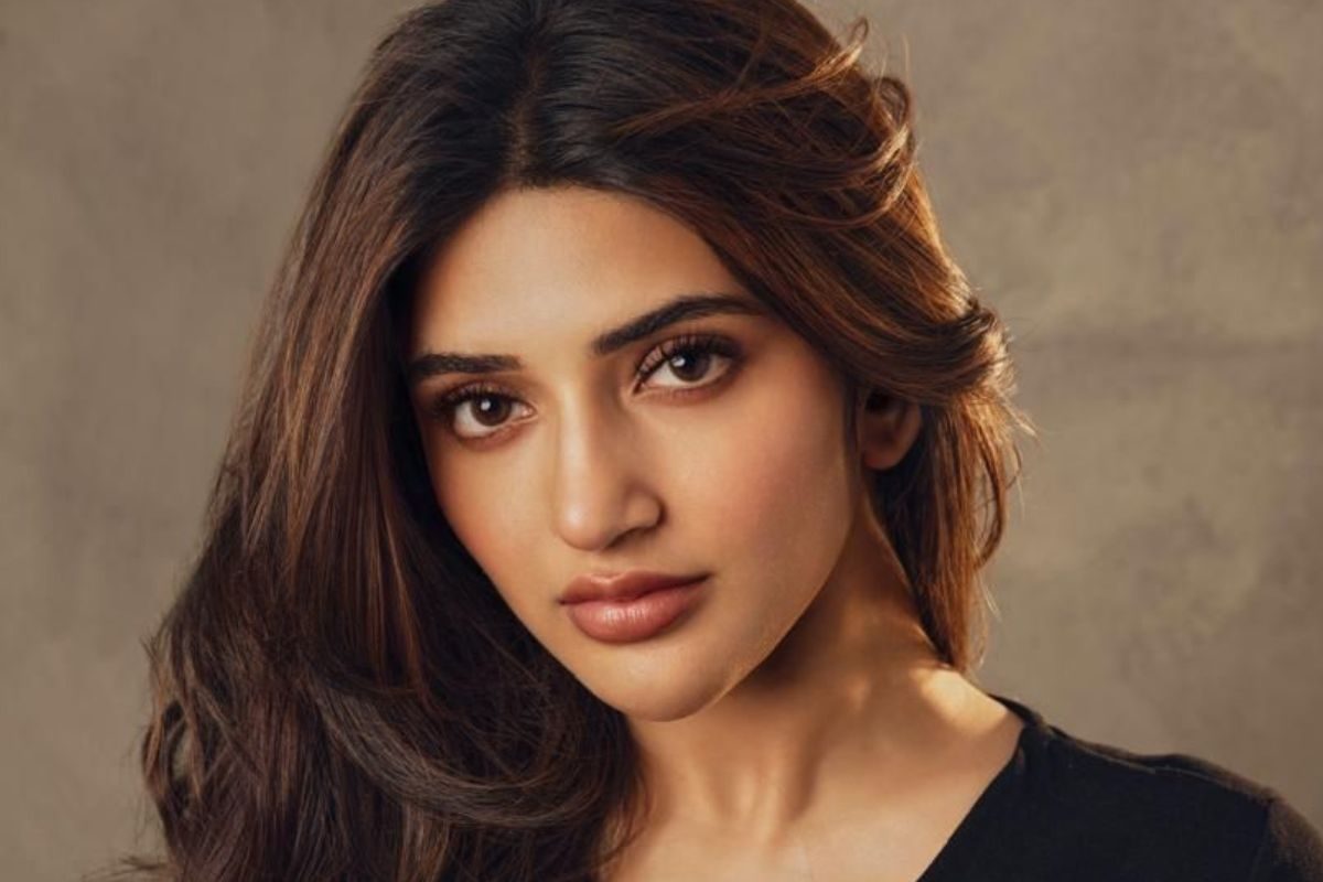 ఇంత ఫన్ ఉన్న సినిమాని నా కెరీర్లో ఇప్పటివరకు చేయలేదు.. రాబిన్ హుడ్ సినిమాపై శ్రీలీల!