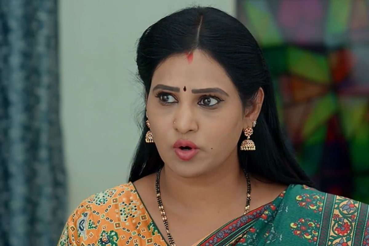 మనసాక్షి లేదా అంటూ రుద్రాణిని తిట్టిన ధాన్యలక్ష్మి..అబ్బో..ఈమె మాట్లాడాలి మనసాక్షి గురించి
