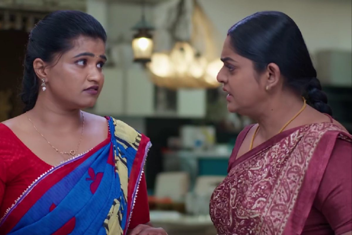 ఏ డైరెక్టర్.. జనాలు మరి అంత పిచ్చోళ్ళలా కనిపిస్తున్నారా? జనాలను టార్చర్ చేసిన కార్తీక దీపం