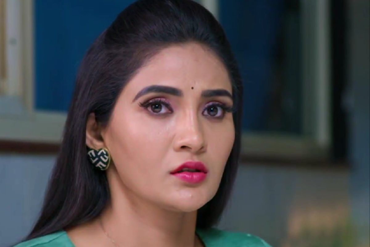 ఏంటీ జ్యోత్స్న? ఒక్క పని సరిగ్గా చెయ్యలేవా? మనవరాలిపై పారిజాతంకు అనుమానం!