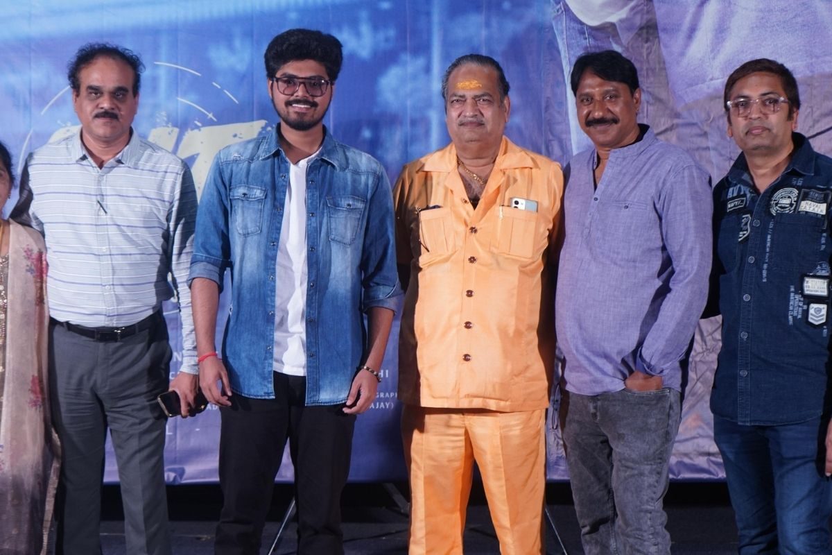తల్లి సెంటిమెంట్‌తో యమలీల.. ఇప్పుడు ఫాదర్ సెంటిమెంట్‌తో ఎల్.వై.ఎఫ్!
