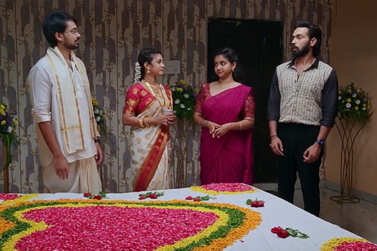 బాబోయ్.. ఫస్ట్ నైట్ గదిలో కావ్య, రాజ్ రొమాన్స్... అప్పు నగలను కొట్టేసిన రాహుల్.. పరిస్థిత