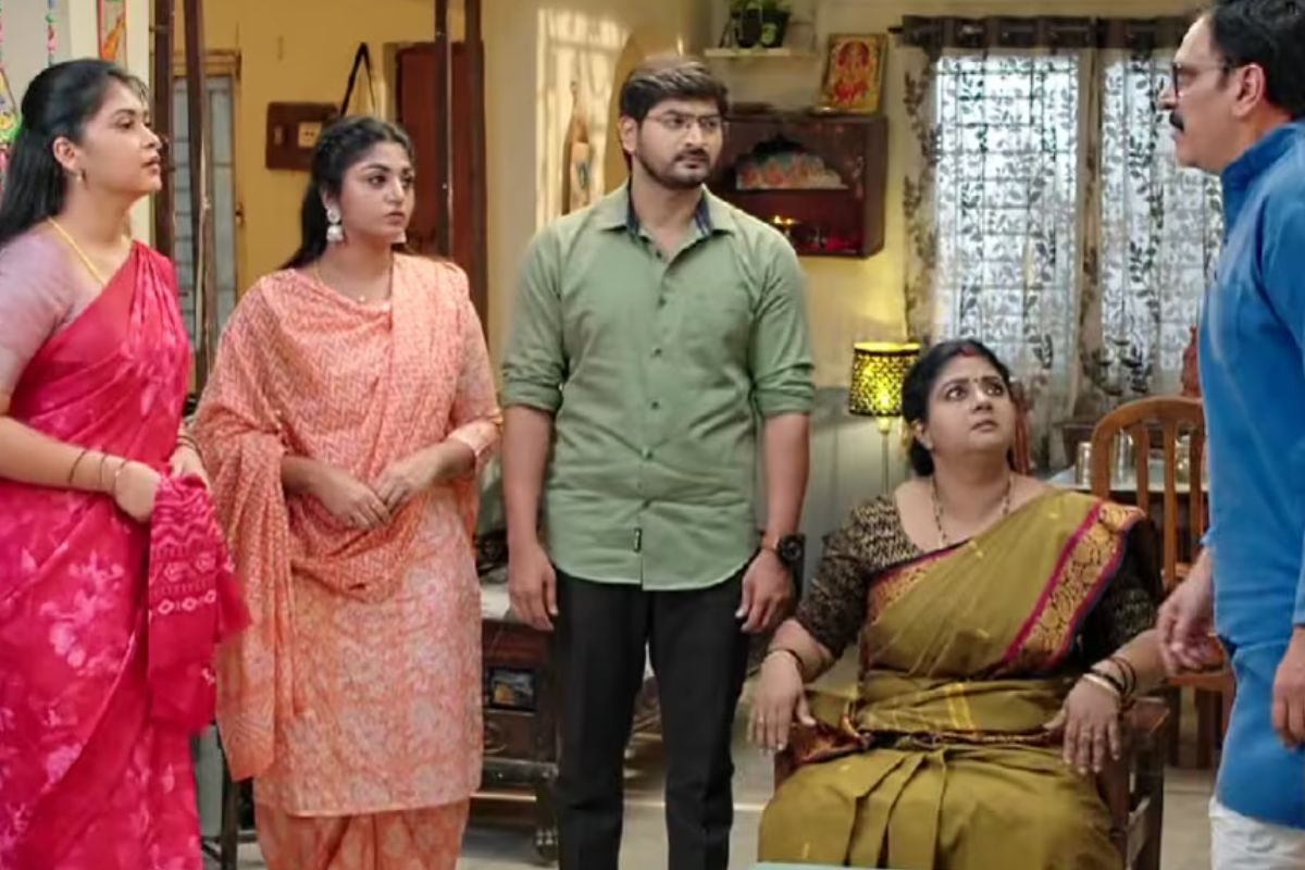 నా తమ్ముడు దొంగతనాలు చేసి పార్క్‌లో పడుకొని రావట్లేదు.. మనోజ్‌కు ఇచ్చిన పడేసిన మీనా!