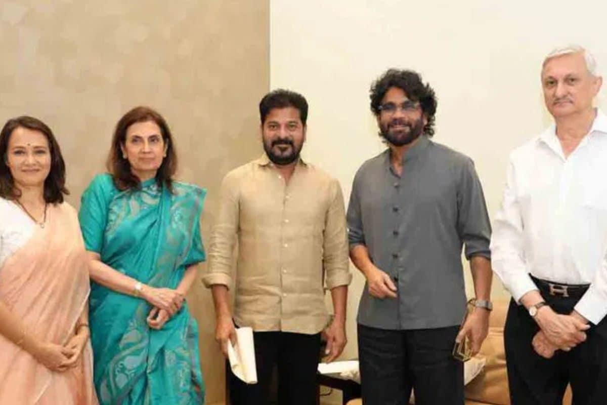 Nagarjuna: అక్కినేని ఇంట పెళ్లి బాజాలు.. సీఎంను కలిసి పెళ్లి కార్డు ఇచ్చిన నాగార్జున!
