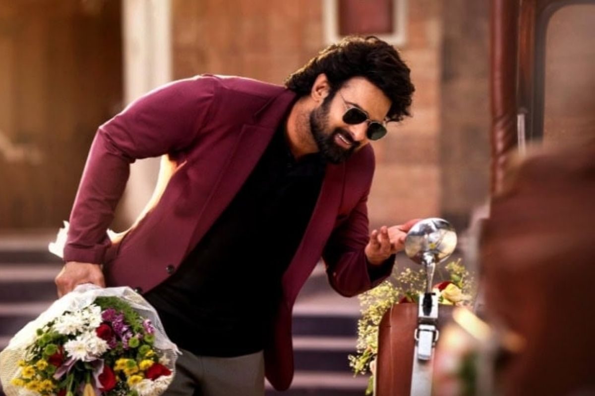 Raja Saab Movie: హరిహర వీరమల్లు థియేటర్‌లలో 'రాజాసాబ్' టీజర్.. ఇదెక్కడి మాస్‌రా మామ!