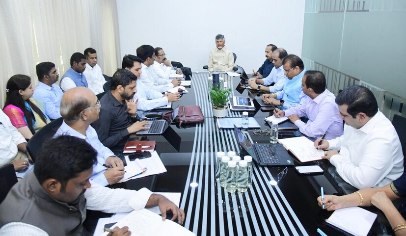  ఆంధ్రప్రదేశ్ ప్రభుత్వం తీసుకున్న ఈ నిర్ణయం పేదలకు సొంత ఇంటి కలను సులభతరం చేస్తుంది. స్వీయ ధ్రువీకరణ, ఆన్‌లైన్ రిజిస్ట్రేషన్ వంటి సరళీకృత ప్రక్రియలు ఈ పథకాన్ని మరింత సమర్థవంతంగా చేస్తాయి. ఈ విధానం ద్వారా, వేల కుటుంబాలు తమ సొంత ఇంటిని నిర్మించుకునే అవకాశాన్ని పొందుతాయి, ఇది రాష్ట్రంలో గృహనిర్మాణ రంగంలో ఒక కొత్త అధ్యాయాన్ని తెరుస్తుంది.