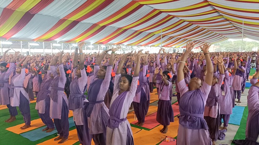 Guinness World Record, Tribal Students, Surya Namaskar, Visakhapatnam, విశాఖపట్నం, వైజాగ్, సూర్య నమస్కారం, ట్రైబర్ స్టూడెంట్స్, గిన్నిస్ వరల్డ్ రికార్డ్