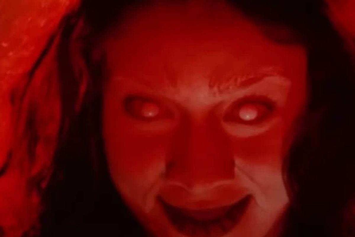 30 ఏళ్ల కిందటే వణుకు పుట్టించిన హారర్‌ మూవీ.. సింగిల్‌గా చూస్తే ప్యాంట్ తడవాల్సిందే..!