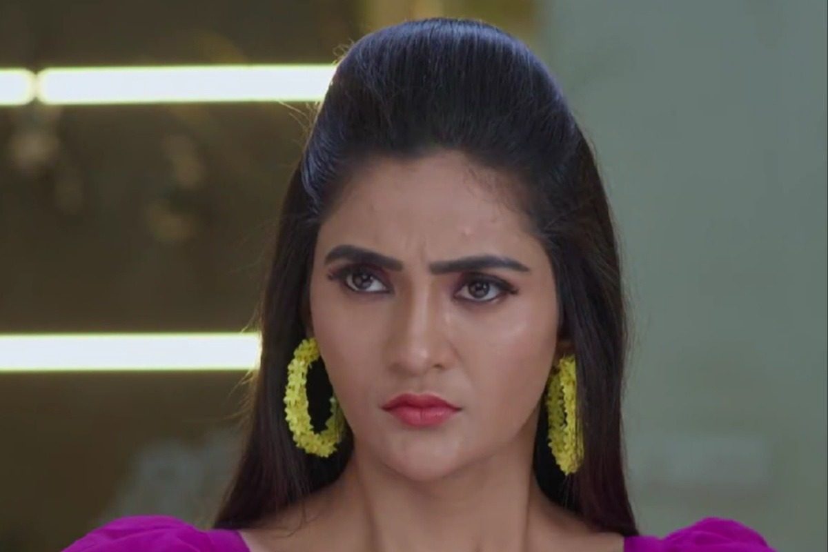 కార్తీక్,దీపలకు అదిరిపోయే గిఫ్ట్ ఇచ్చిన శివన్నారాయణ.. బాబోయ్.. జోత్స్న అతి తెలివి!