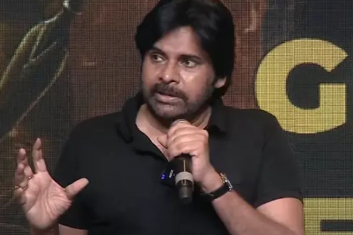 పవన్ కళ్యాణ్ పవర్ ఫుల్ స్పీచ్.. ముండుటెండల్లో షూటింగ్ చేశామంటూ..!