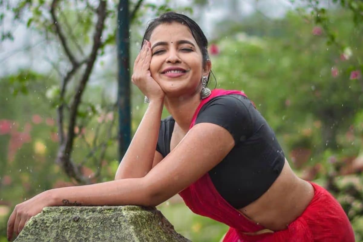 ఇండస్ట్రీని వదిలి వెళ్లిపోతున్న 'హిట్-3' భామ... ఇక పై ఆ వృత్తిలోనే కొనసాగుతుందా..?