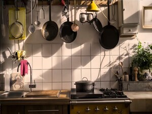 किचन वास्तु: रसोई से हटाएँ ये 5 चीजें, दूर होगा वास्तु दोष.