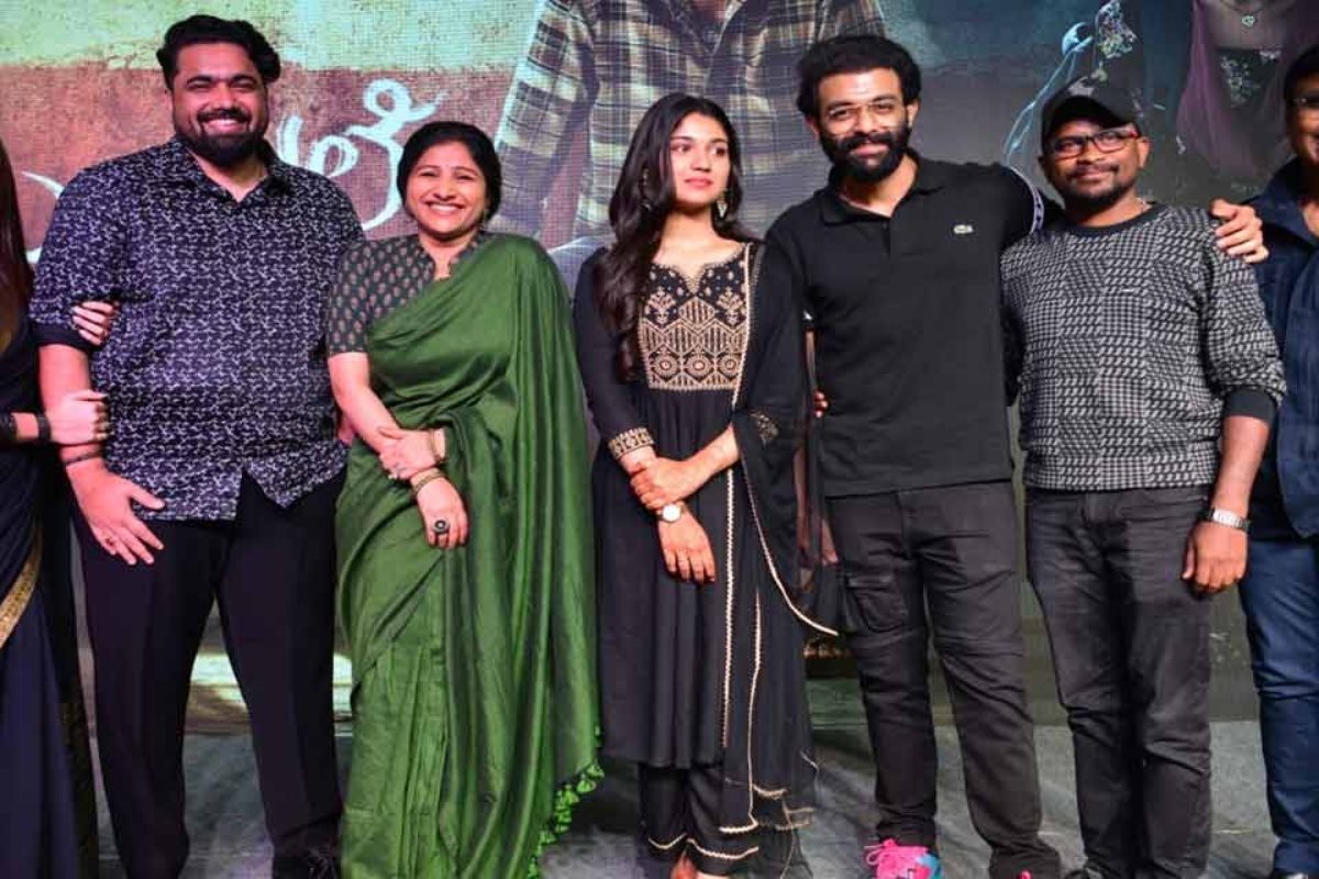 నటి రక్షిత సోదరుడు హీరోగా ‘ఏలుమలై’.. మంగ్లీ ఆలపించిన ‘కాపాడు దేవా’ పాట విడుదల