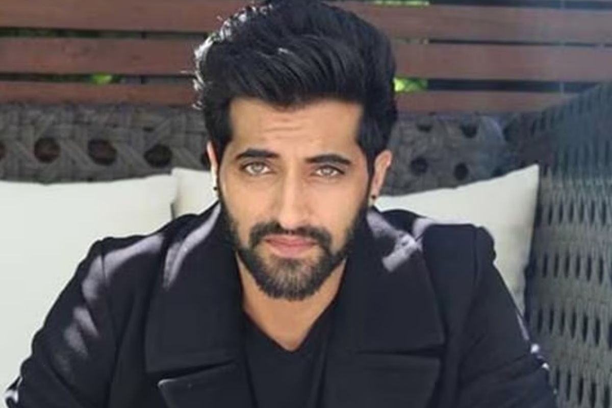 వివేక్ ఒబెరాయ్ ఎలాంటి సహాయం చేయలేదు.. అన్నపై తమ్ముడు అక్షయ్ ఒబెరాయ్ షాకింగ్ కామెంట్స్!