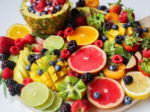 Unlock Youthful Skin: 5 Anti-Aging Fruits to Look Younger at 50!