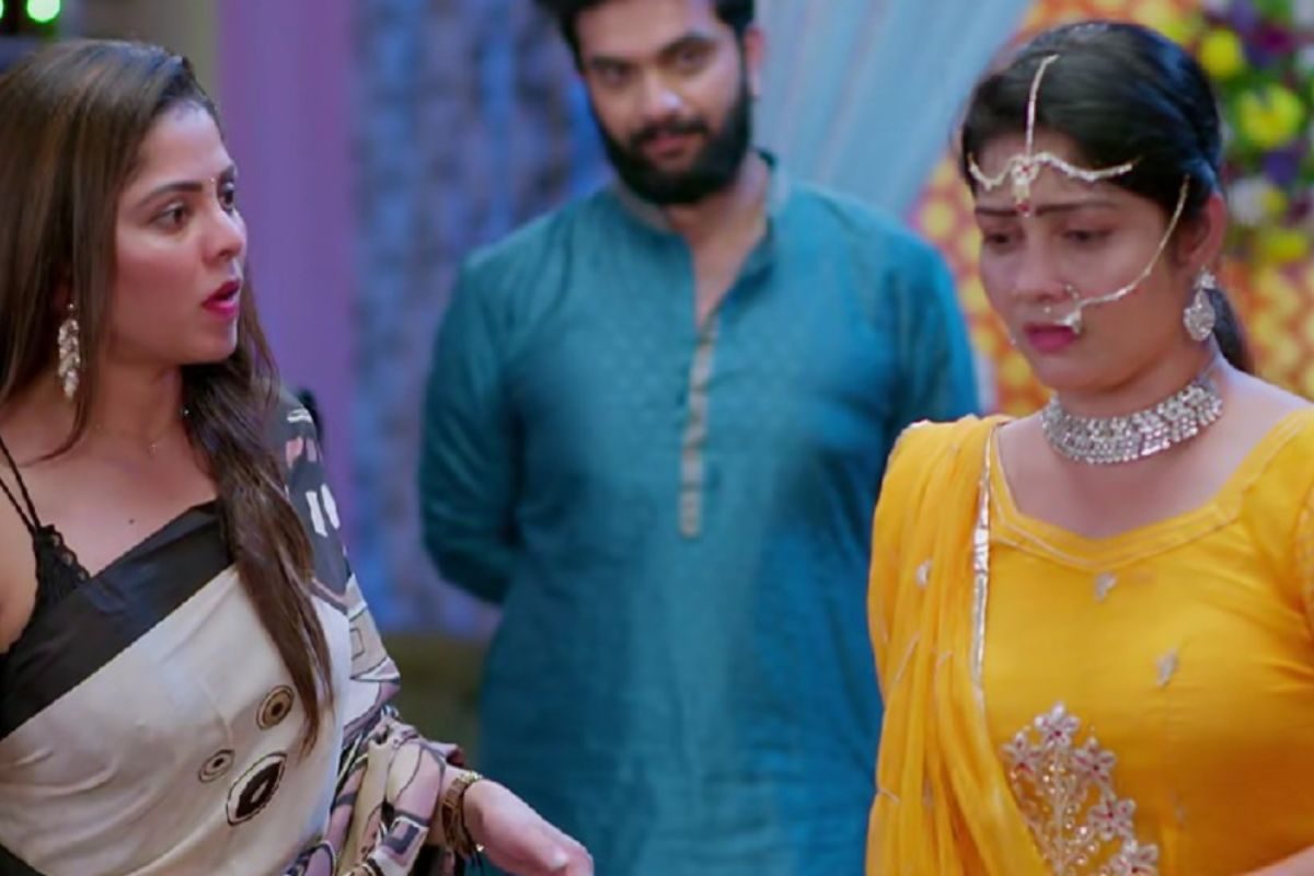 రుద్రాణి ప్లాన్ ఫ్లాప్..కలిసిపోయిన అపర్ణ, రేవతి..కావ్యకు పిల్లలు పుట్టరంటూ షాకిచ్చిన అప్పు