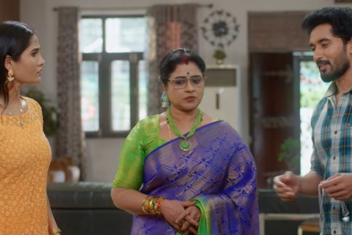 Karthika Deepam: వంటలక్క గురించి సుమిత్రకు నిజం చెప్పేసిన కార్తీక్.. షాక్‌లో జ్యోత్స్న!