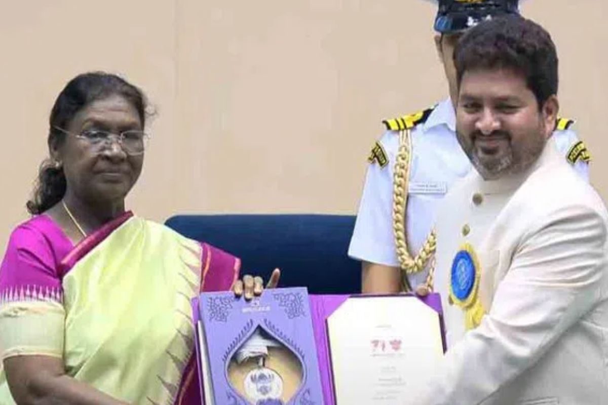 ఉత్తమ గేయ రచయితగా కాసర్ల శ్యామ్.. బలగం సినిమాలోని 'ఊరు పల్లెటూరు' పాటకు..!