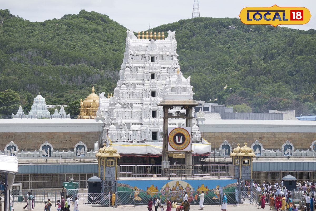 https://images.news18.com/telugu/uploads/2025/11/HYP_5573912_tirumala_090615_watermark_12112025_095729_5-3x2.jpg
