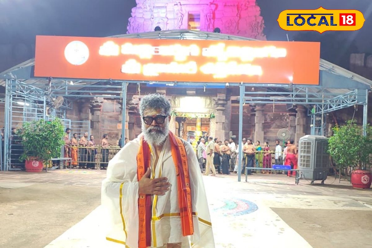 మల్లన్న ఆలయంలో సుకుమార్.. క్రేజీ డైరెక్టర్ ఎందుకెళ్లారో తెలుసా..?